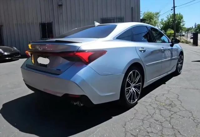 2020 Toyota Avalon XSE