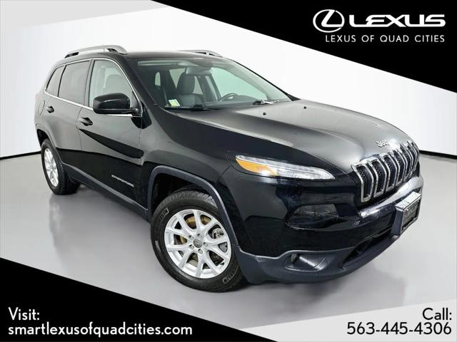 2017 Jeep Cherokee Latitude 4x4 for sale in Davenport, IA