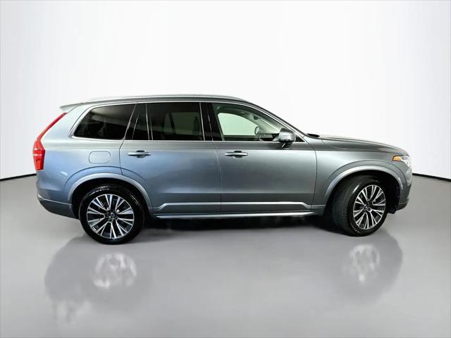 2020 Volvo XC90 T5 Momentum 7 Passenger