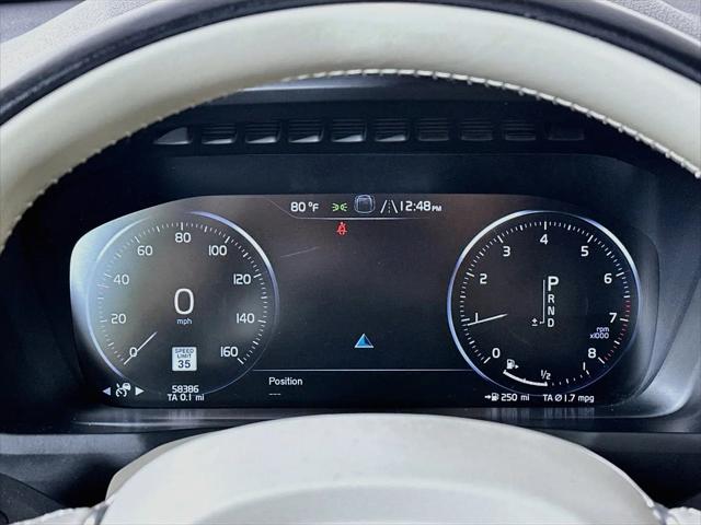 2020 Volvo XC90 T5 Momentum 7 Passenger