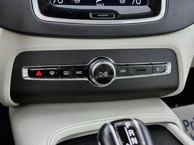 2020 Volvo XC90 T5 Momentum 7 Passenger