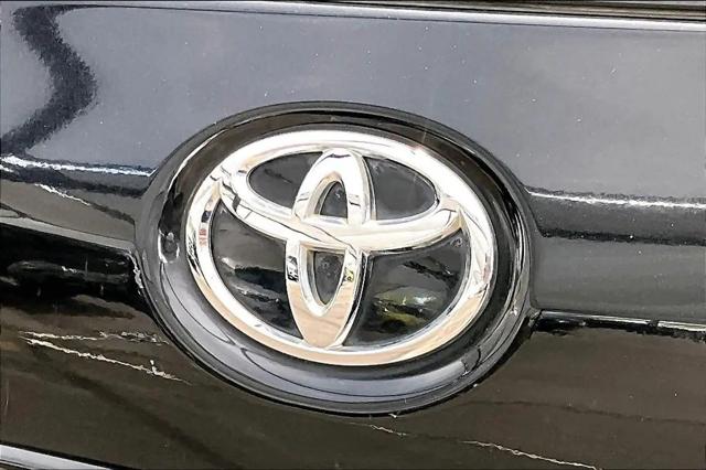 2015 Toyota Sienna SE 8 Passenger