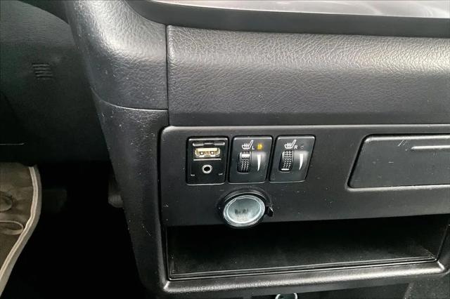2015 Toyota Sienna SE 8 Passenger