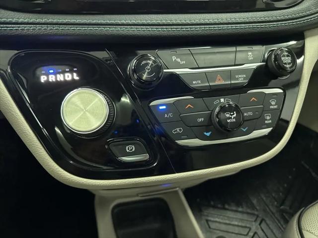 2018 Chrysler Pacifica Hybrid Limited