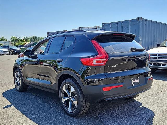 2026 Volvo XC40 Plus, B5 AWD Gas (mild hybrid), Dark