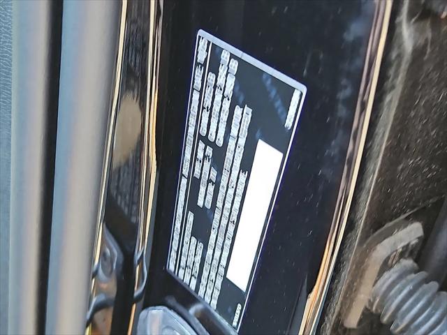 2026 Volvo XC40 Plus, B5 AWD Gas (mild hybrid), Dark