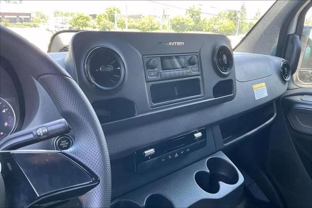 2025 Mercedes-Benz Sprinter 2500 High Roof 4-Cyl Diesel HO