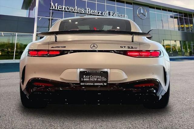 2026 Mercedes-Benz AMG GT PRO 4MATIC+