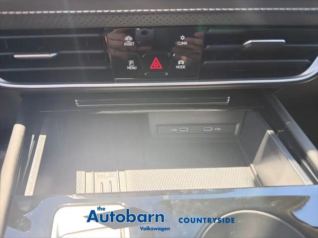 2026 Volkswagen Atlas SE with Technology