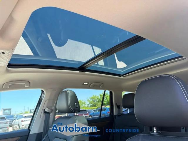 2026 Volkswagen Atlas SE with Technology