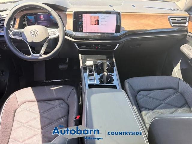 2026 Volkswagen Atlas SE with Technology