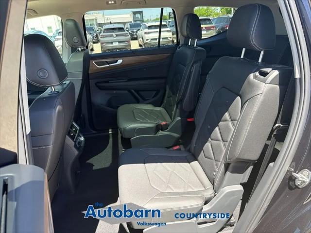 2026 Volkswagen Atlas SE with Technology