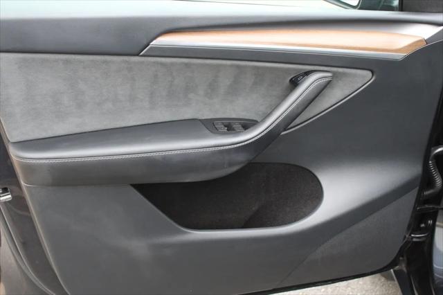 2024 Tesla Model Y Long Range Dual Motor All-Wheel Drive