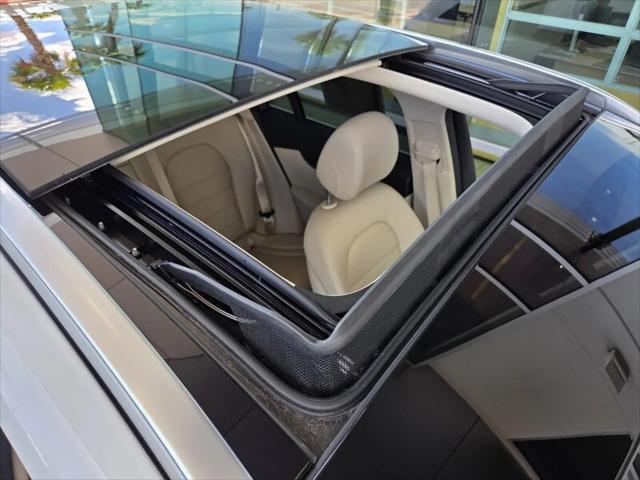 2022 Mercedes-Benz GLC SUV