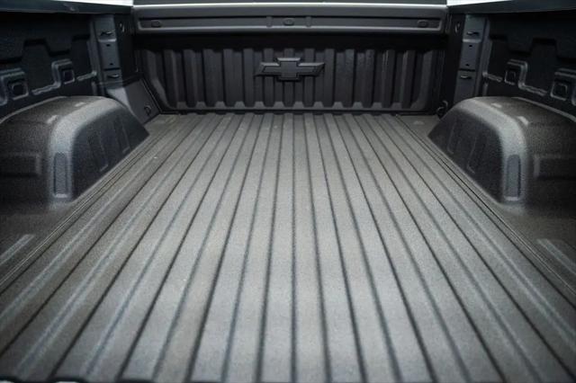 2026 Chevrolet Silverado 1500 4WD Crew Cab Standard Bed LT