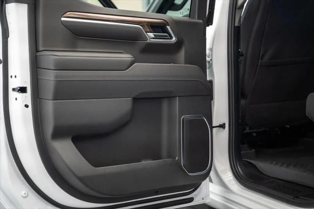 2026 Chevrolet Silverado 1500 4WD Crew Cab Standard Bed LT