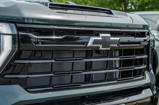2026 Chevrolet Silverado 2500HD Crew Cab, Standard Bed, LT, 4WD