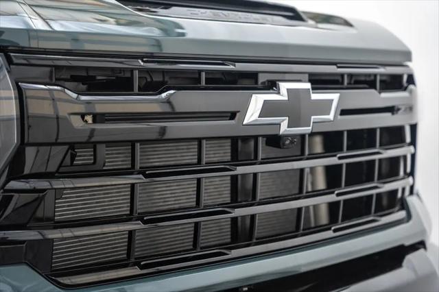 2026 Chevrolet Silverado 2500HD Crew Cab, Standard Bed, LT, 4WD