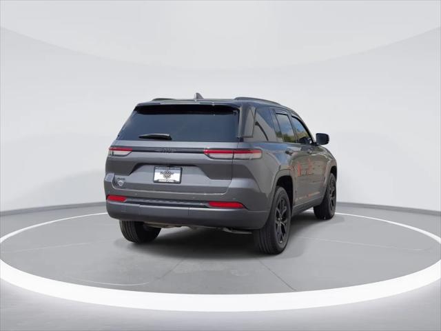 2025 Jeep Grand Cherokee Altitude 4x4