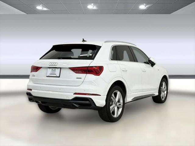2022 Audi Q3 Premium 45 TFSI S line quattro Tiptronic