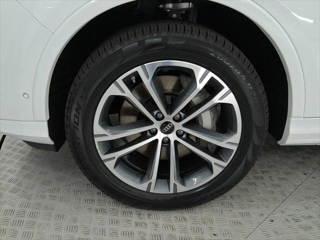 2026 Audi Q7 Premium TFSI quattro tiptronic