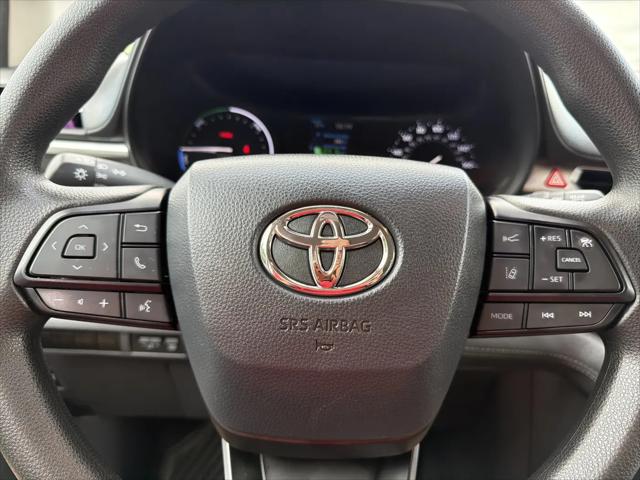 2024 Toyota Sienna LE