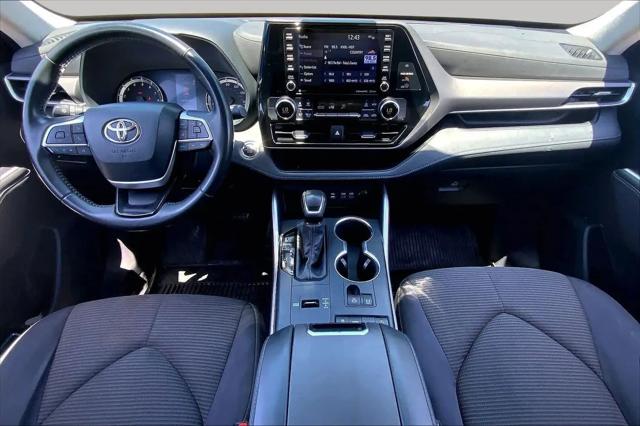 2022 Toyota Highlander LE