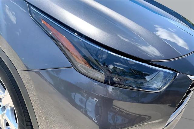 2022 Toyota Highlander LE