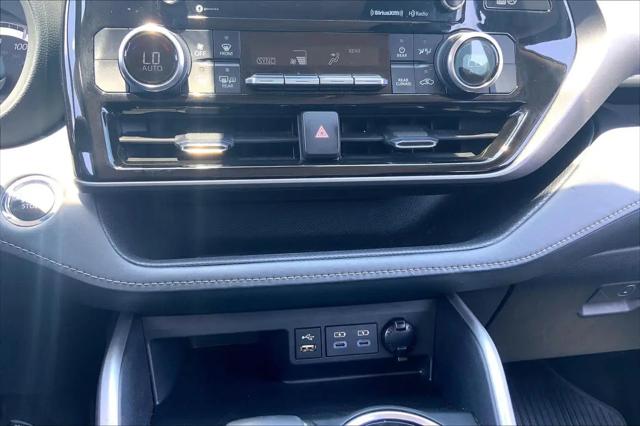 2022 Toyota Highlander LE
