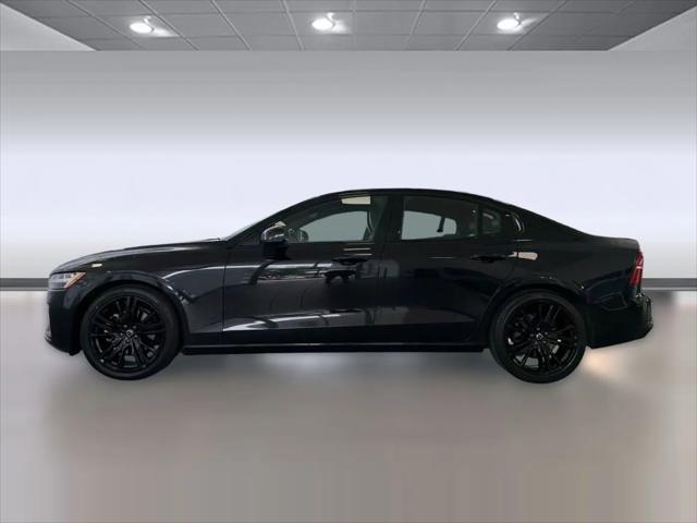 2024 Volvo S60 B5 Plus Black Edition