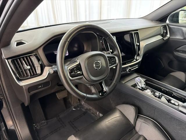 2024 Volvo S60 B5 Plus Black Edition