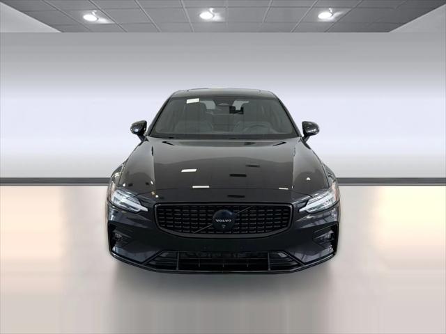 2024 Volvo S60 B5 Plus Black Edition