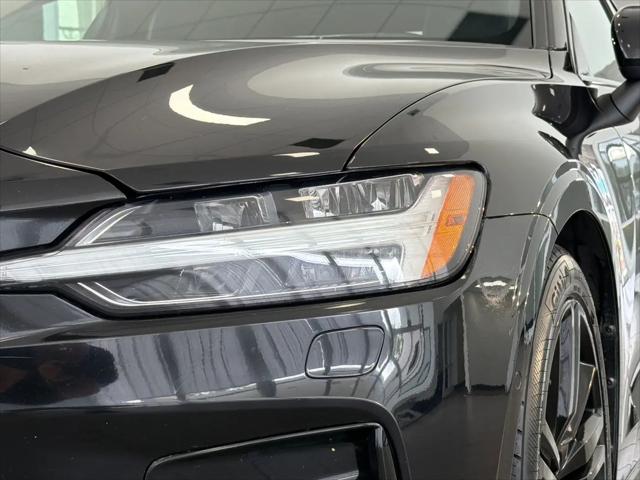 2024 Volvo S60 B5 Plus Black Edition
