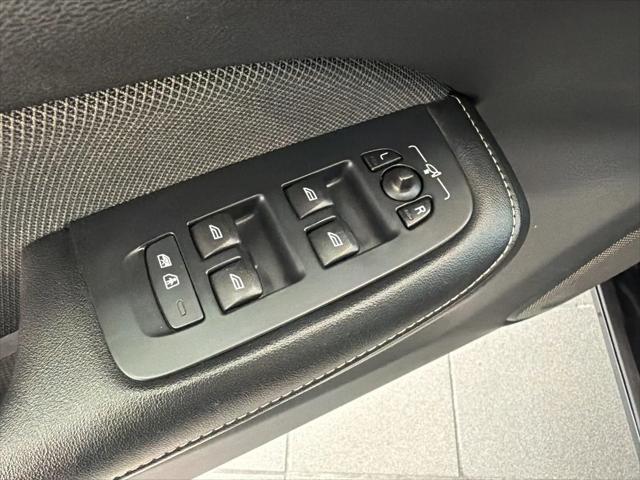 2024 Volvo S60 B5 Plus Black Edition