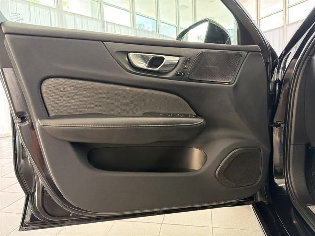 2024 Volvo S60 B5 Plus Black Edition
