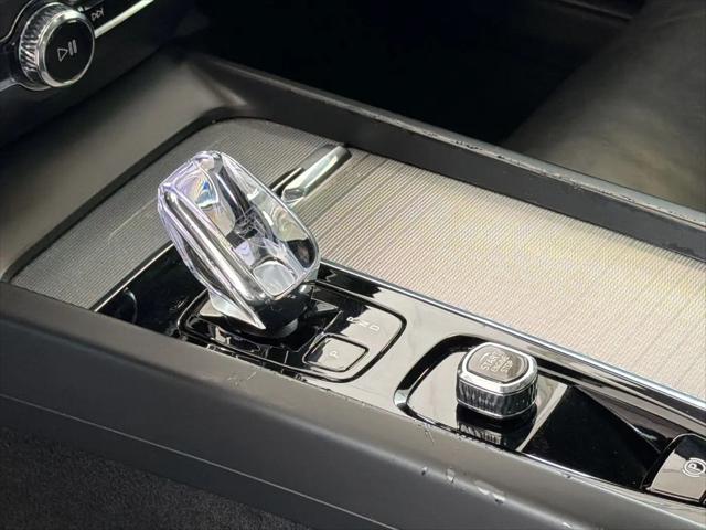2024 Volvo S60 B5 Plus Black Edition