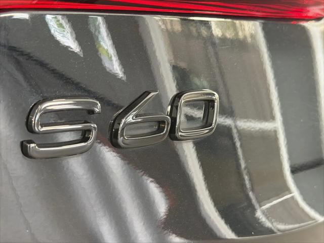 2024 Volvo S60 B5 Plus Black Edition