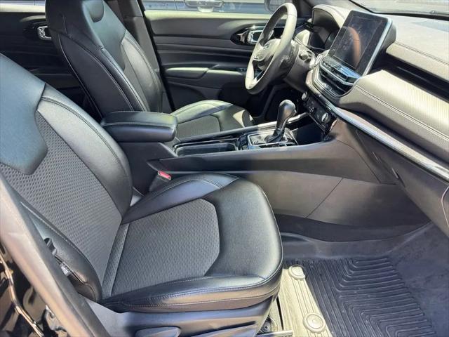 2022 Jeep Compass Altitude FWD
