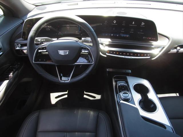 2024 Cadillac iQ Tech w/1SA
