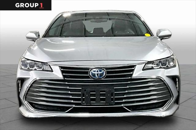 2020 Toyota Avalon Hybrid XLE