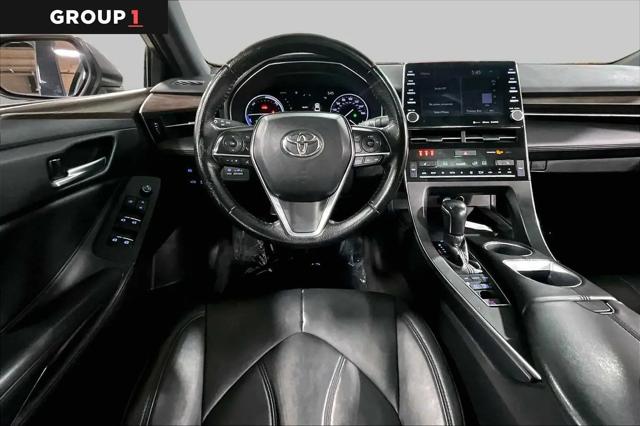 2020 Toyota Avalon Hybrid XLE
