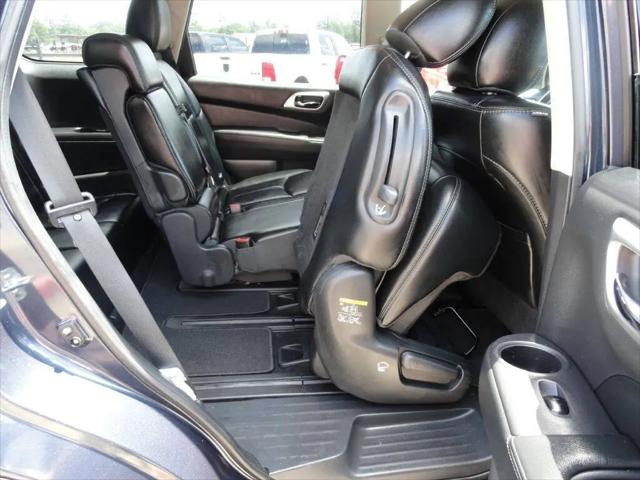 2016 Nissan Pathfinder SL