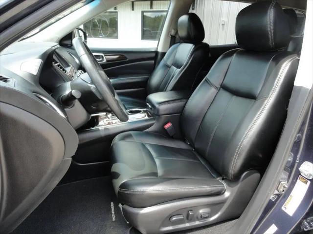 2016 Nissan Pathfinder SL