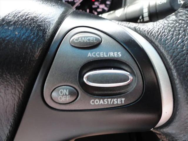 2016 Nissan Pathfinder SL