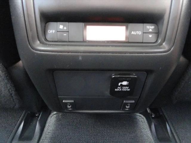 2016 Nissan Pathfinder SL