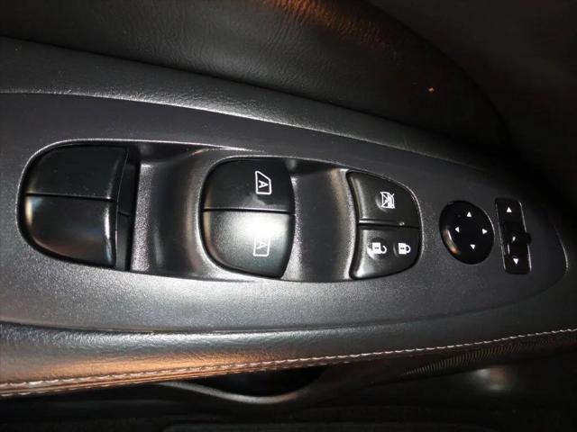 2016 Nissan Pathfinder SL