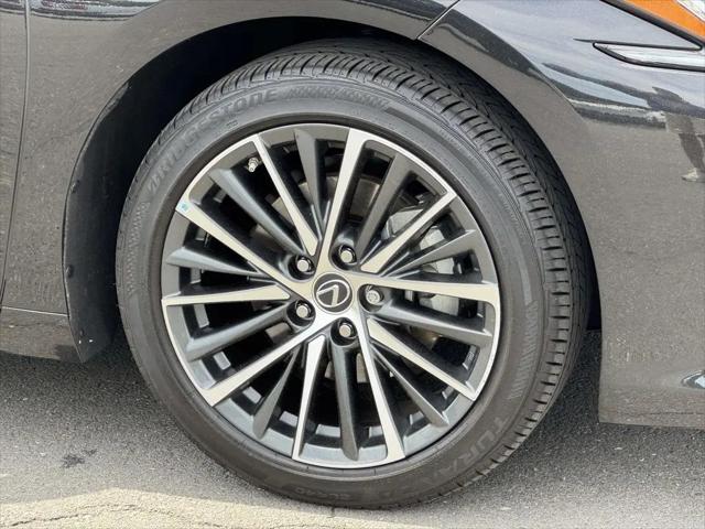 2023 Lexus ES 250 ES 250