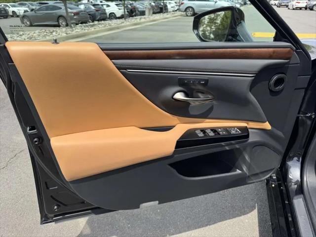 2023 Lexus ES 250 ES 250