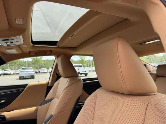 2023 Lexus ES 250 ES 250