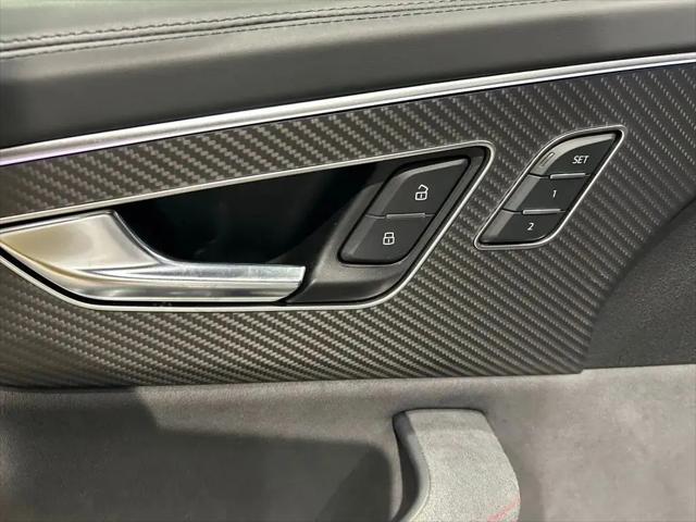 2025 Audi RS Q8 quattro Tiptronic
